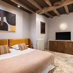 CMG - Amazing Duplex 2BR/6P - Le Marais